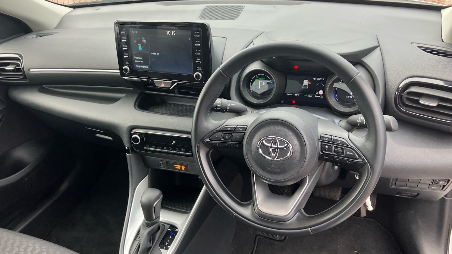 Used Toyota Yaris 2023 for sale - 77460218: Photo 5