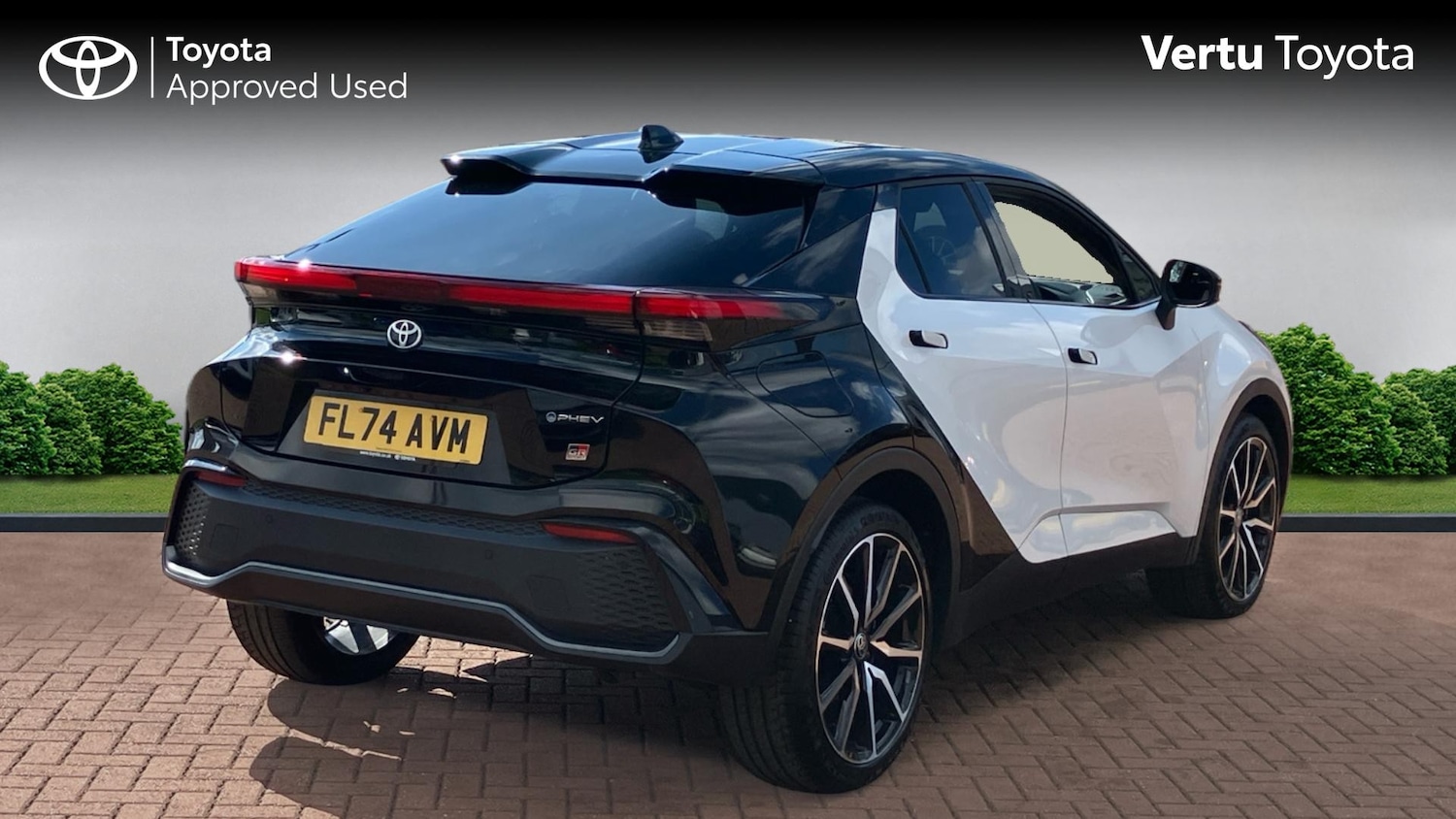 Used Toyota C-HR 2024 for sale - 78152859: Photo 2