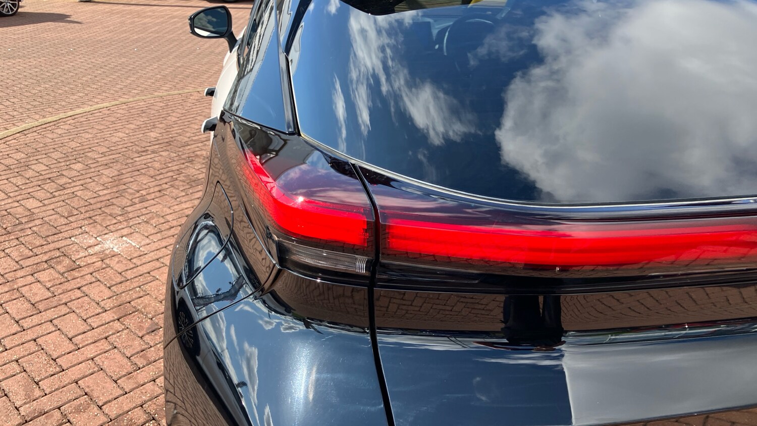 Used Toyota C-HR 2024 for sale - 78152859: Photo 21