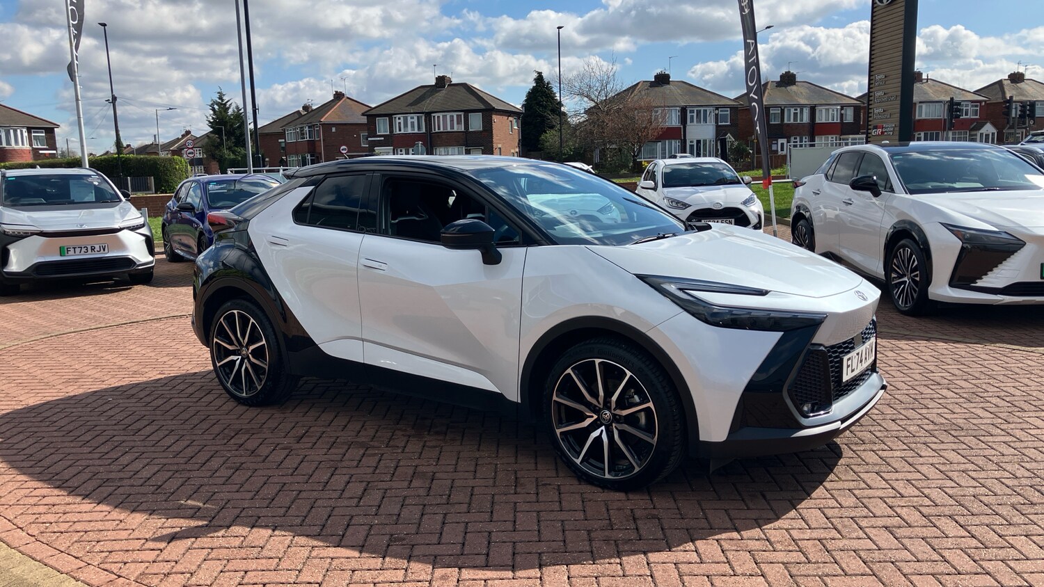 Used Toyota C-HR 2024 for sale - 78152859: Photo 36