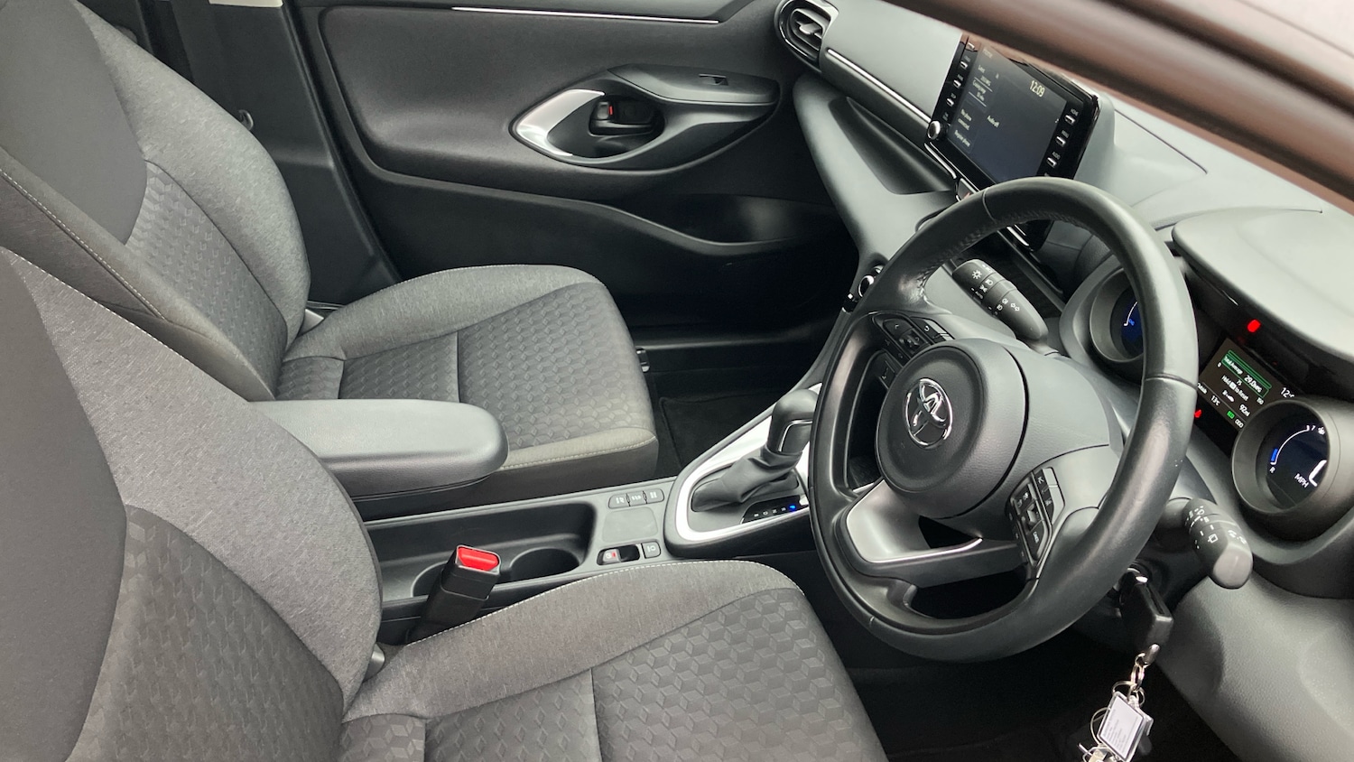 Used Toyota Yaris 2023 for sale - 76507277: Photo 11