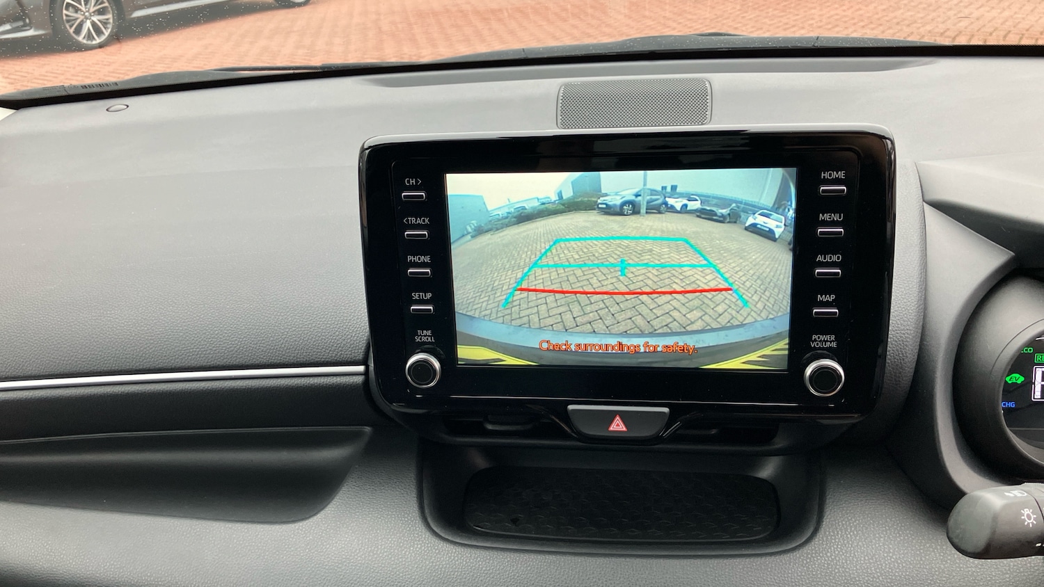 Used Toyota Yaris 2023 for sale - 76507277: Photo 27