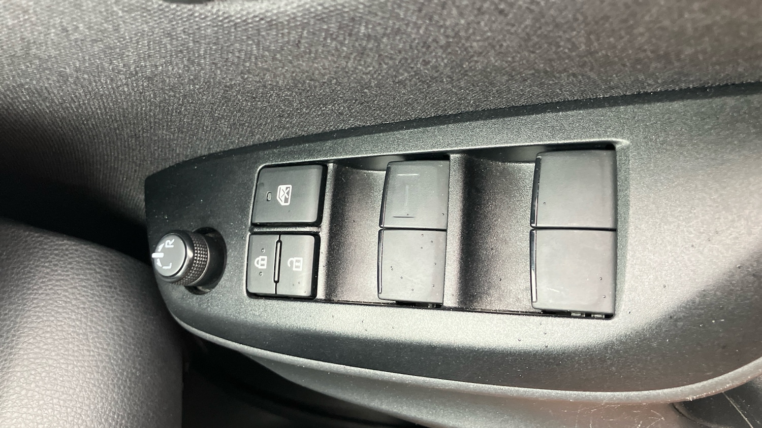 Used Toyota Yaris 2023 for sale - 76507277: Photo 38