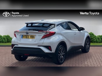 Used Toyota C-HR 2017 for sale - 75959409: Photo
