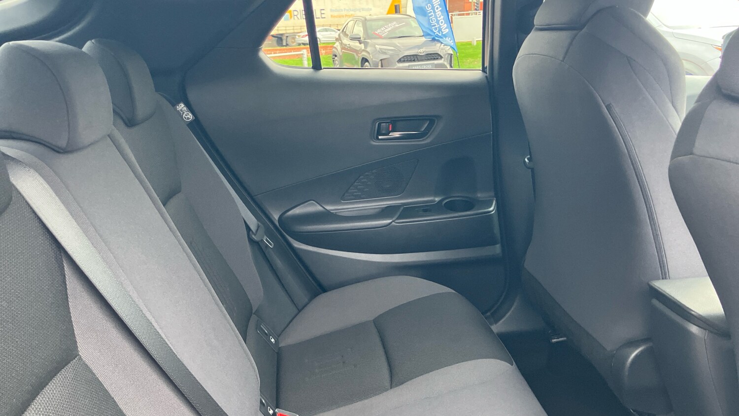 Used Toyota C-HR 2024 for sale - 77871872: Photo 12