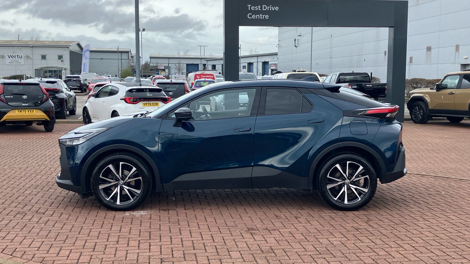 Used Toyota C-HR 2024 for sale - 77871872: Photo 17