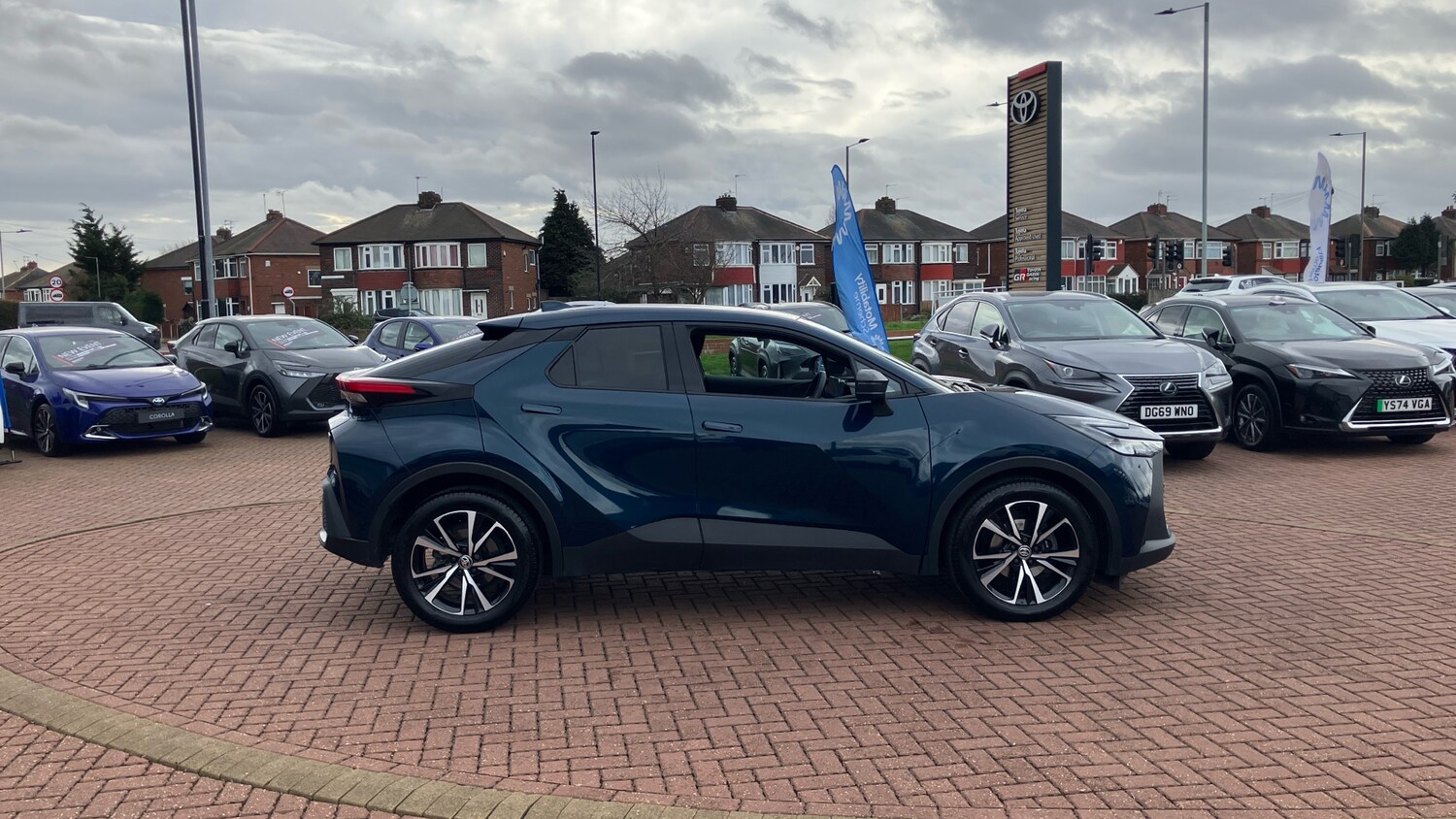 Used Toyota C-HR 2024 for sale - 77871872: Photo 29