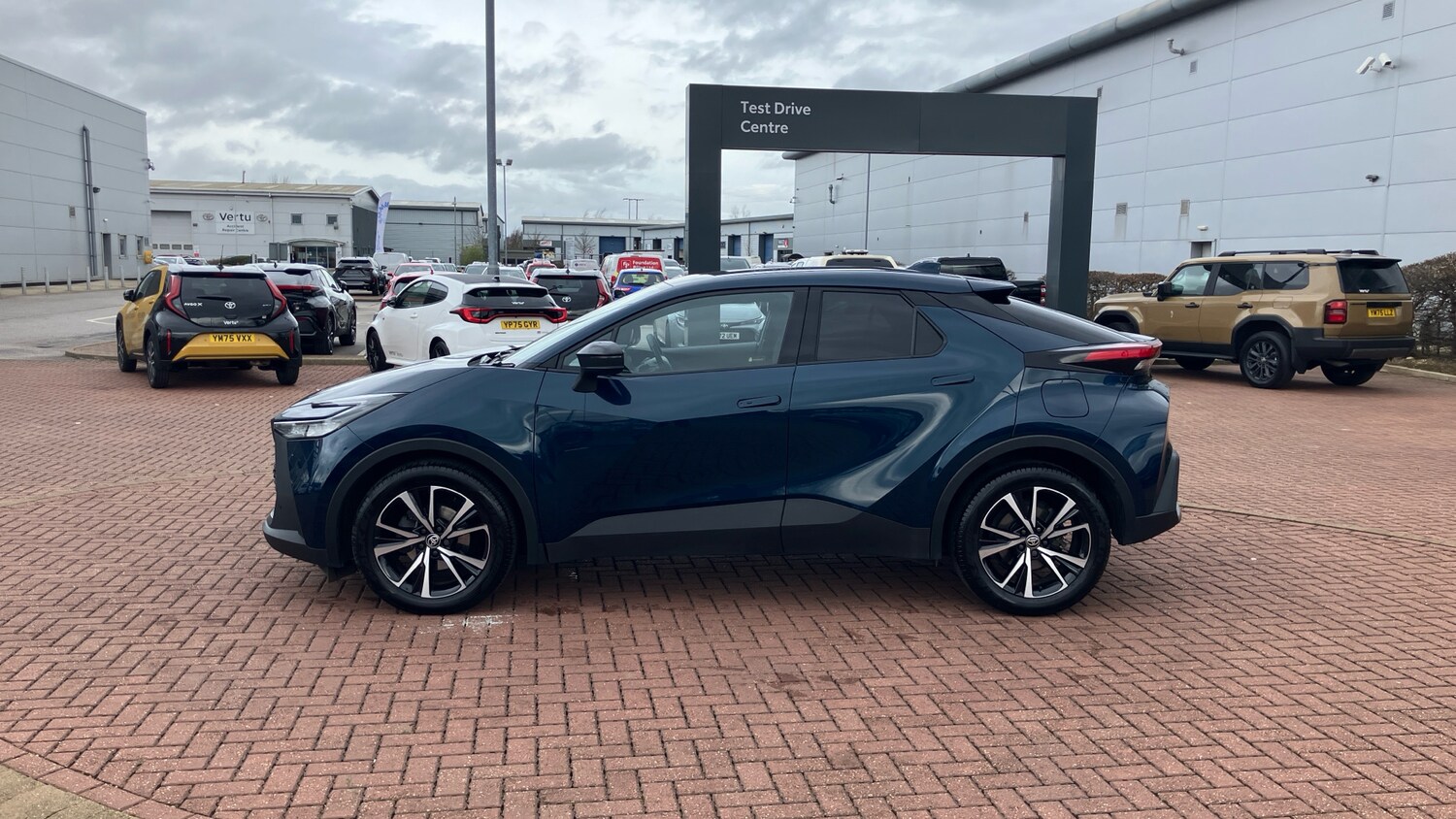 Used Toyota C-HR 2024 for sale - 77871872: Photo 31