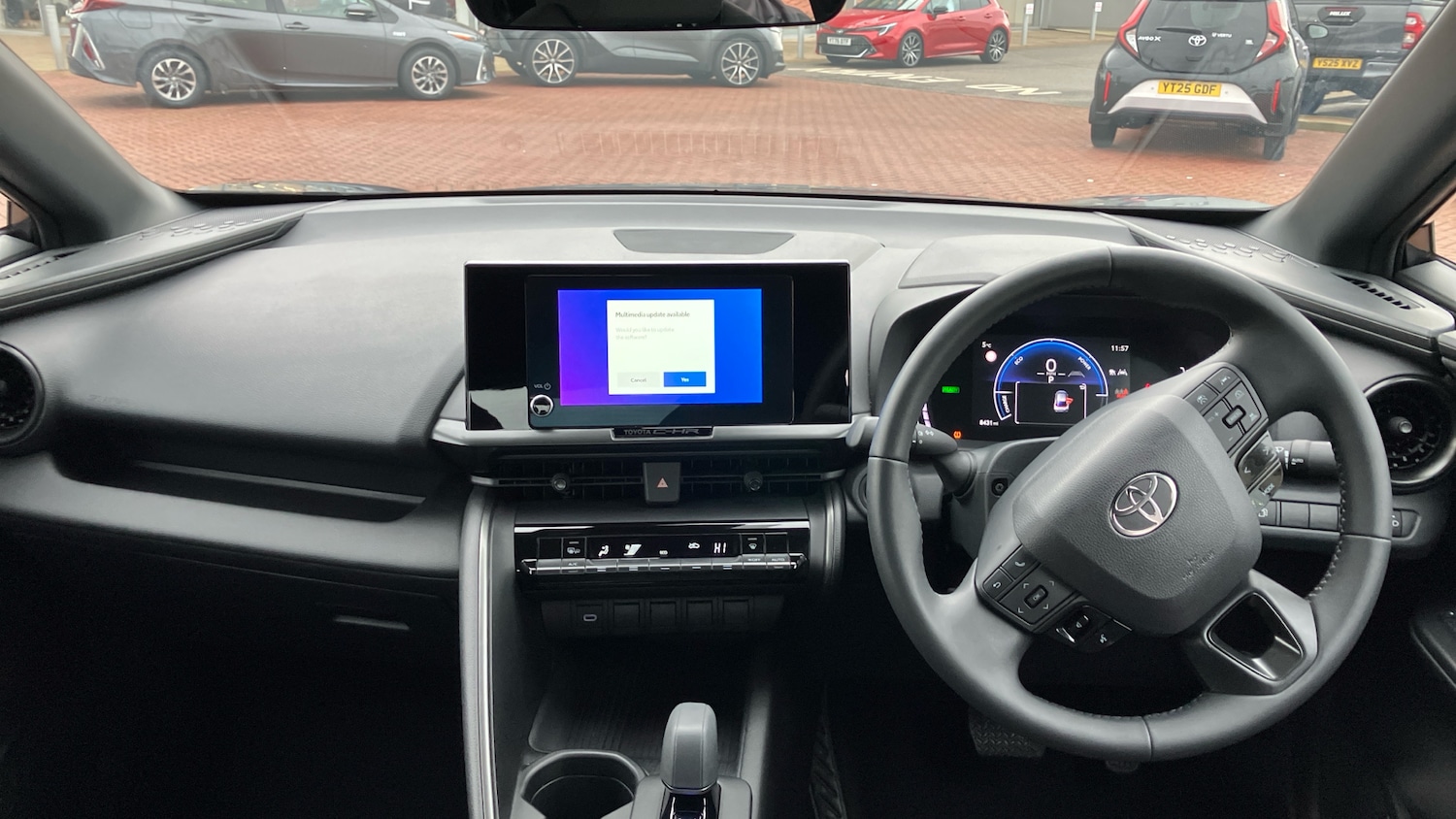 Used Toyota C-HR 2024 for sale - 77151068: Photo 5