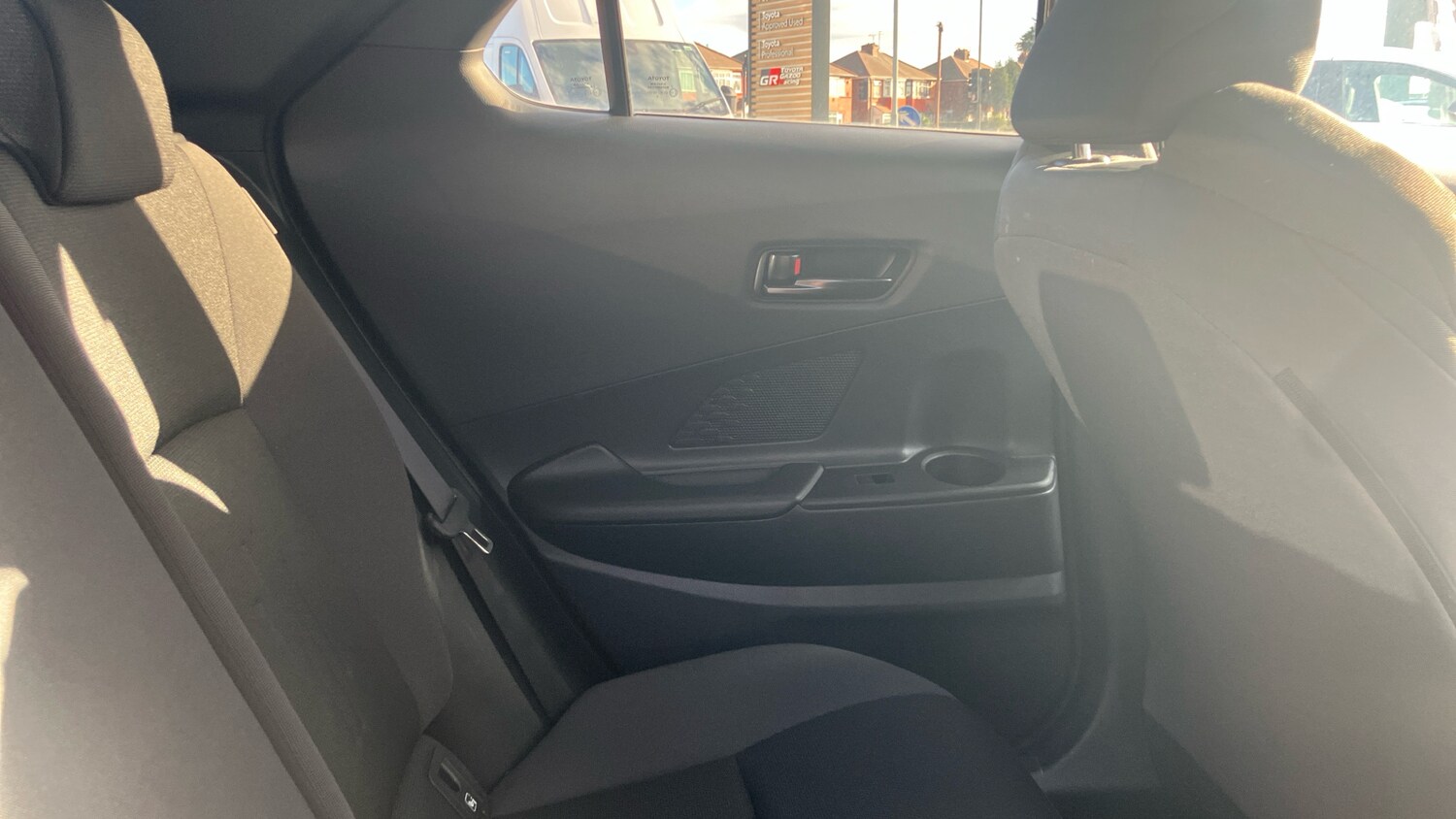 Used Toyota C-HR 2024 for sale - 76230812: Photo 12