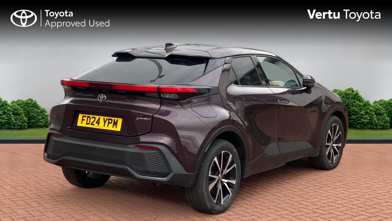 Used Toyota C-HR 2024 for sale - 76230812: Photo 2