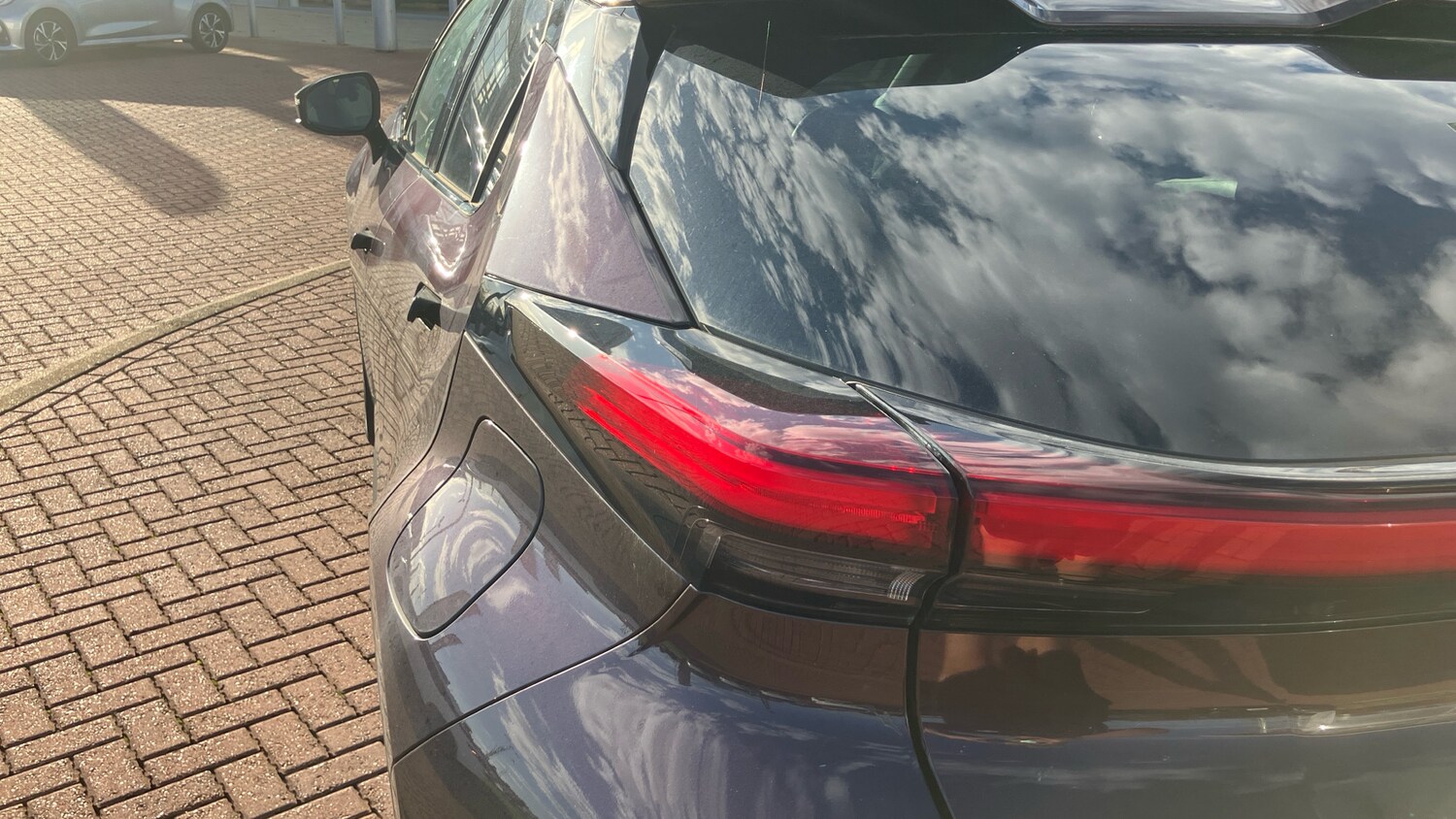 Used Toyota C-HR 2024 for sale - 76230812: Photo 21