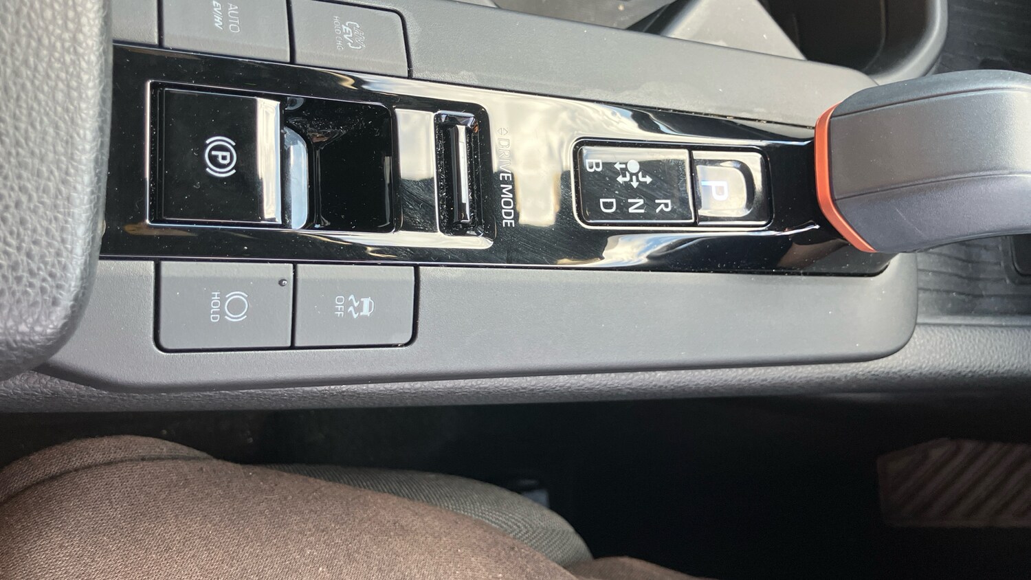 Used Toyota C-HR 2024 for sale - 76230812: Photo 36