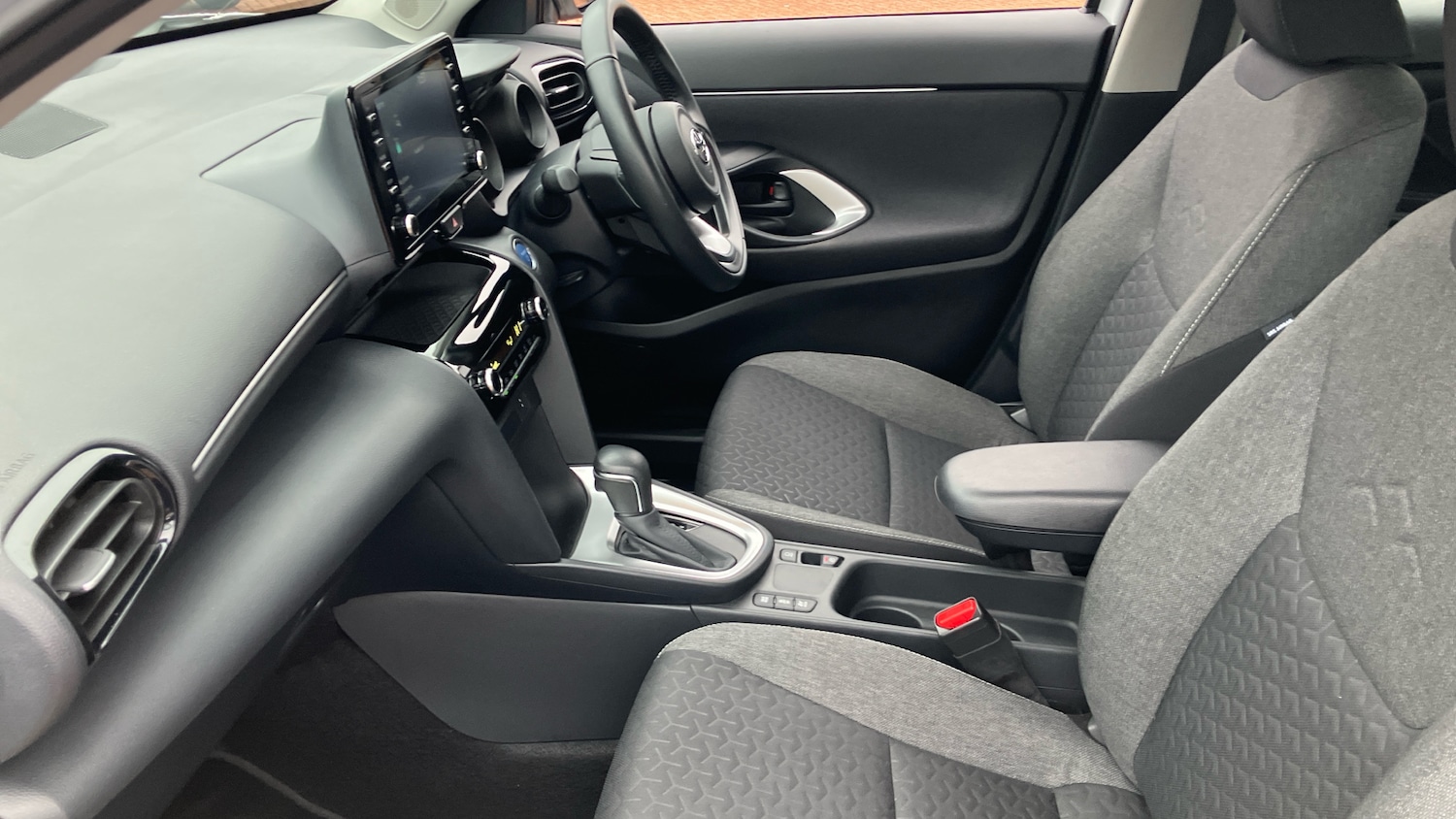 Used Toyota Yaris Cross 2024 for sale - 77339179: Photo 10