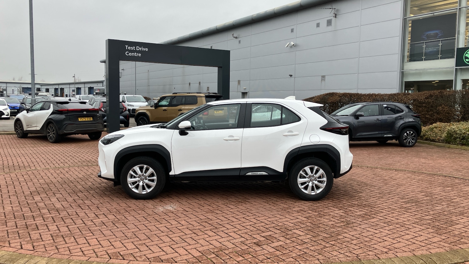 Used Toyota Yaris Cross 2024 for sale - 77339179: Photo 17