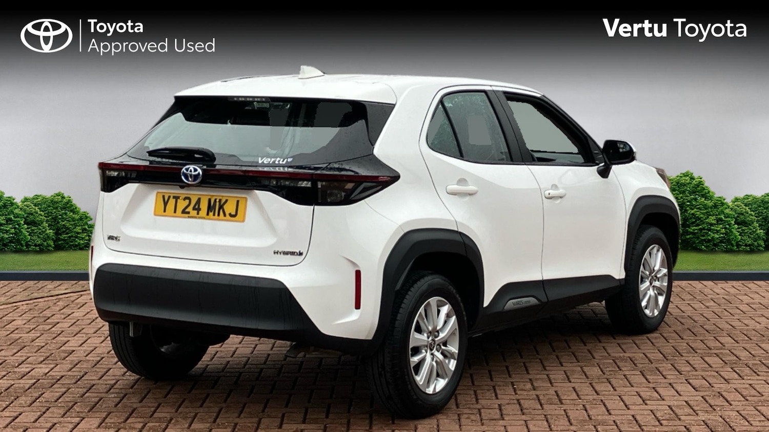 Used Toyota Yaris Cross 2024 for sale - 77339179: Photo 2