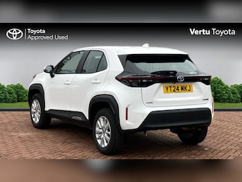 Used Toyota Yaris Cross 2024 for sale - 77339179: Photo