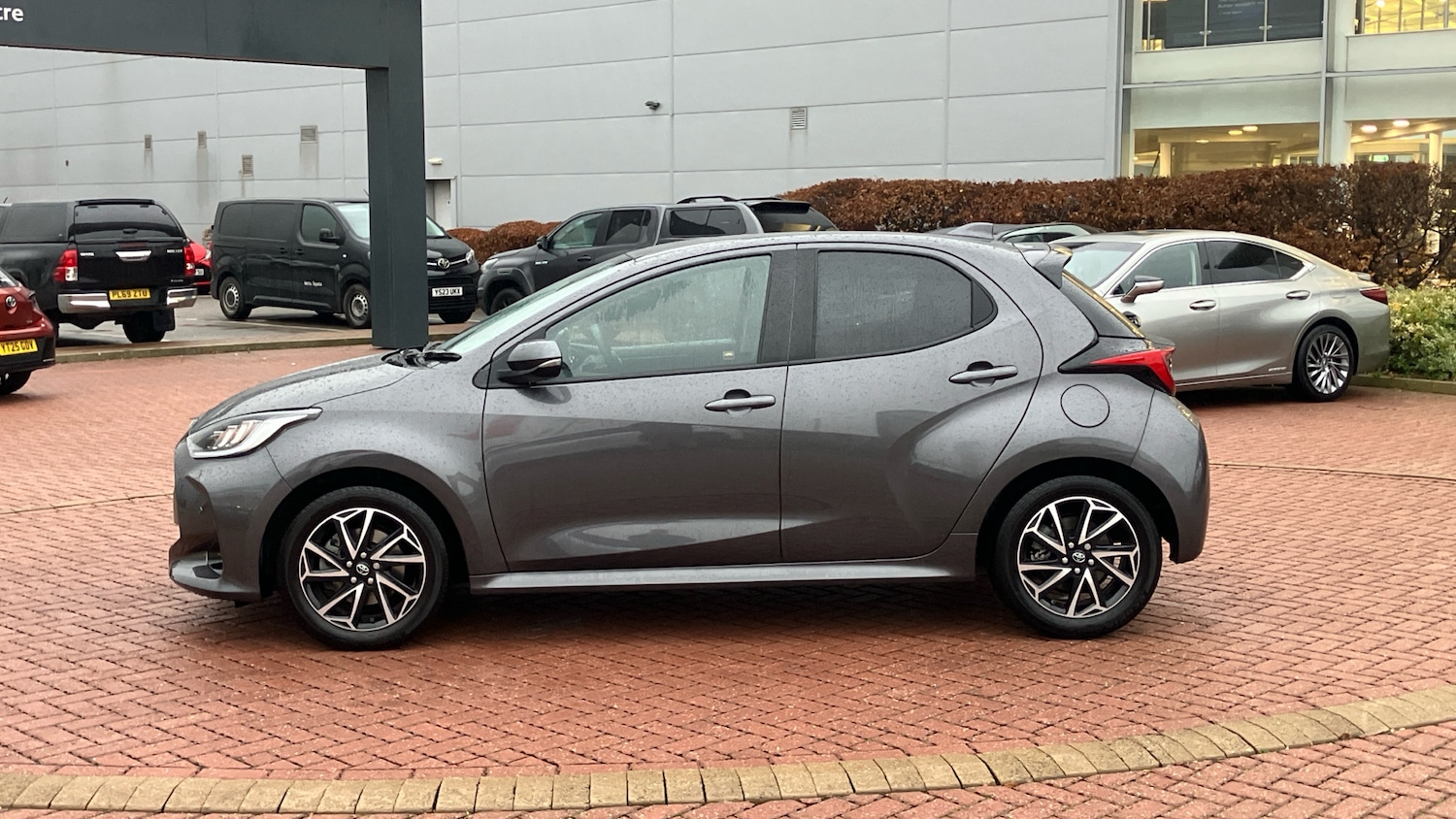 Used Toyota Yaris 2023 for sale - 76588522: Photo 17