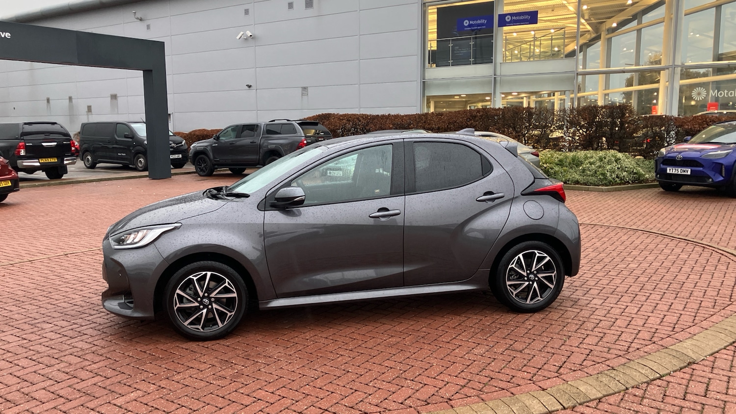 Used Toyota Yaris 2023 for sale - 76588522: Photo 31