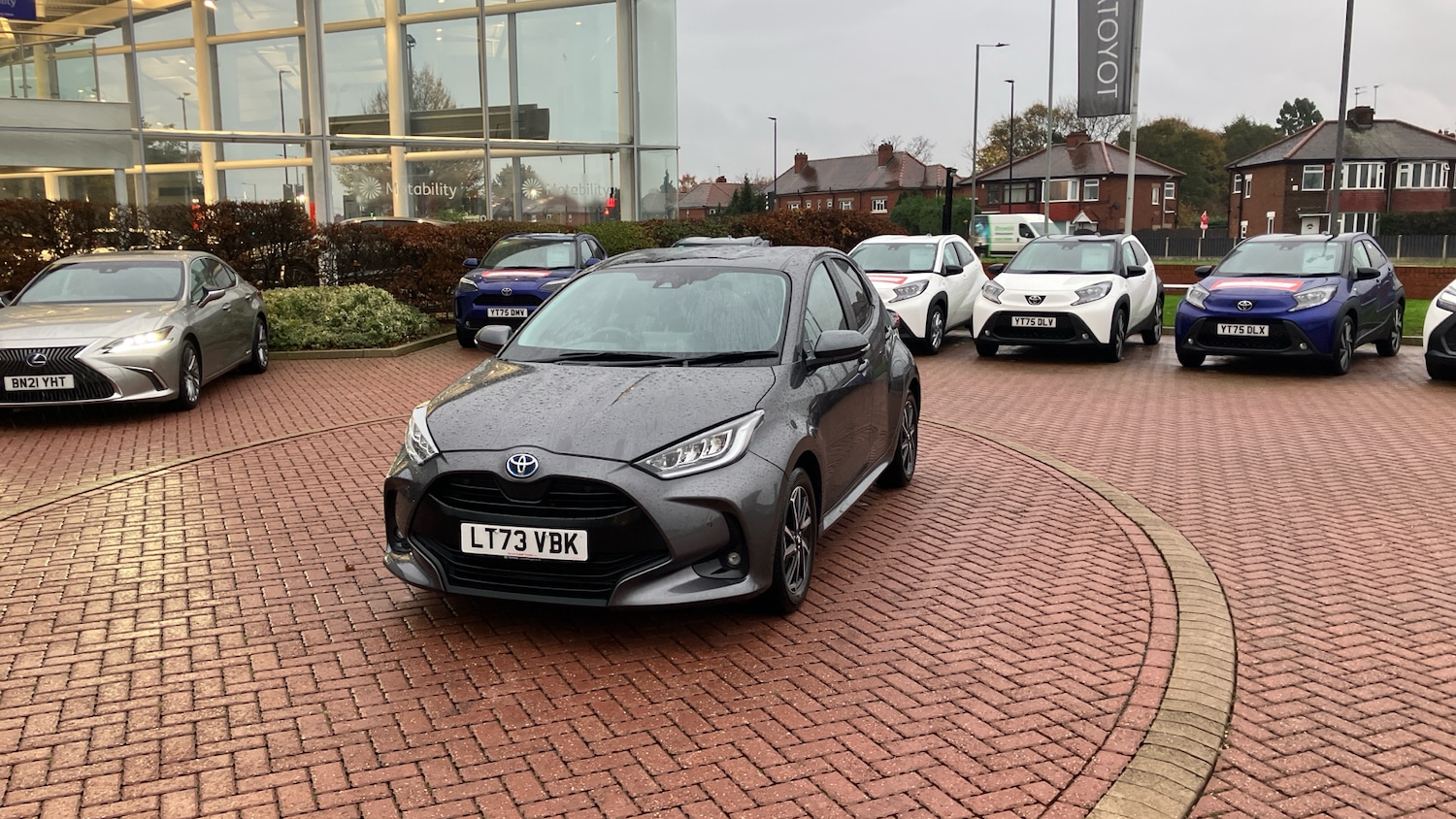 Used Toyota Yaris 2023 for sale - 76588522: Photo 32