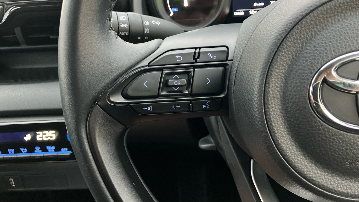 Used Toyota Yaris 2023 for sale - 76588522: Photo 38