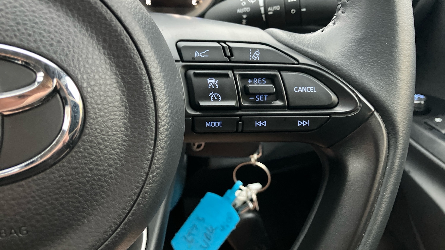 Used Toyota Yaris 2023 for sale - 76588522: Photo 39