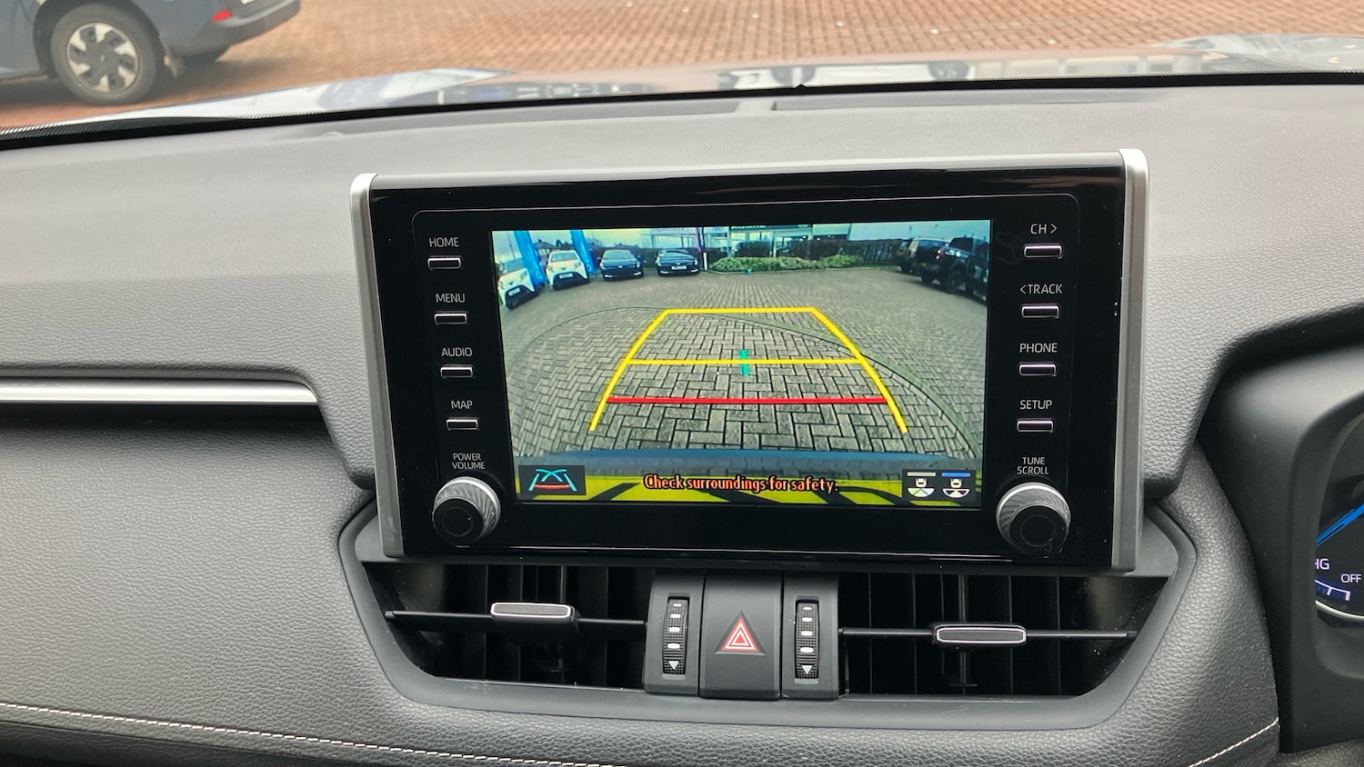 Used Toyota RAV4 2020 for sale - 77590310: Photo 27