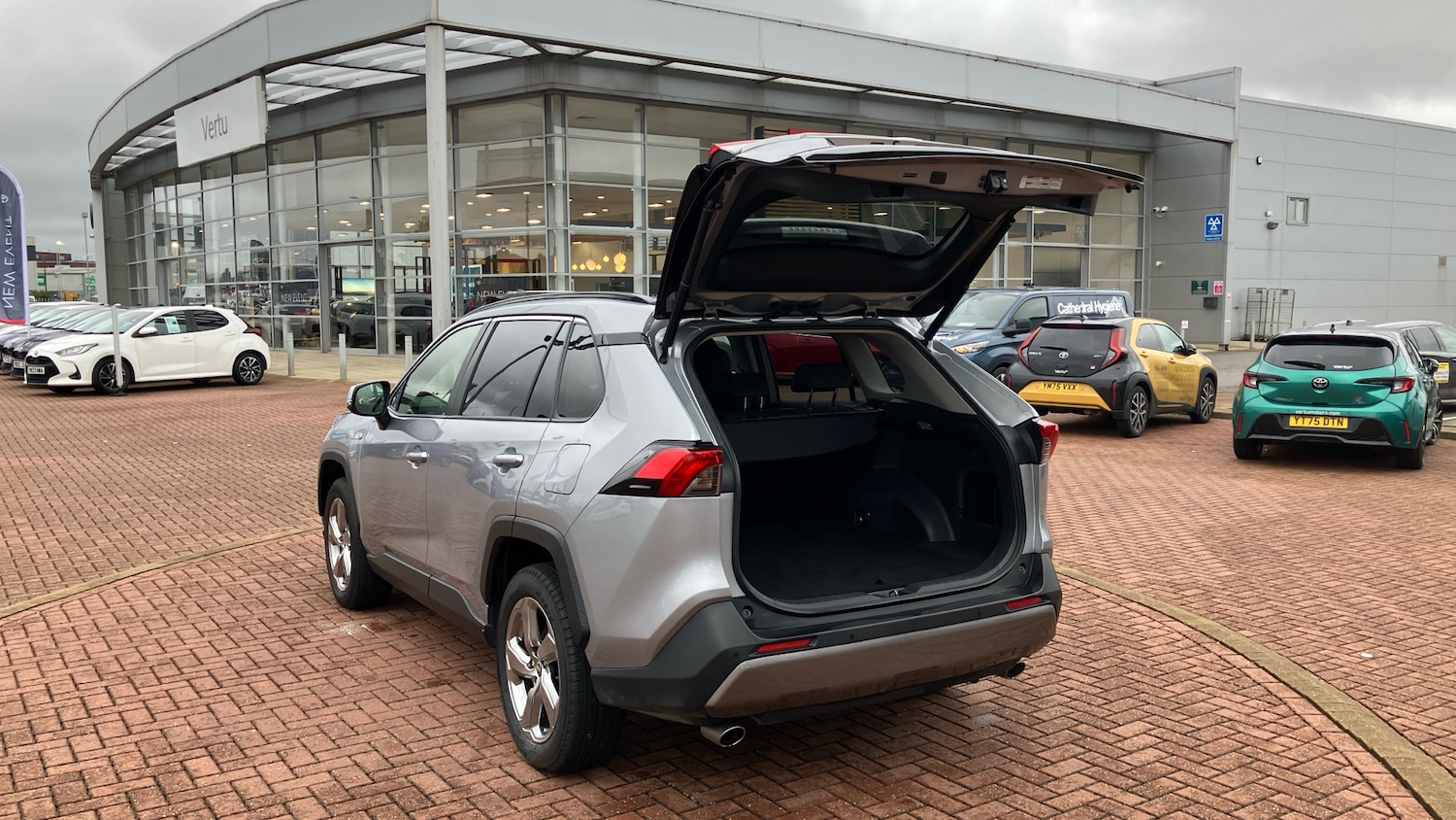 Used Toyota RAV4 2020 for sale - 77590310: Photo 34