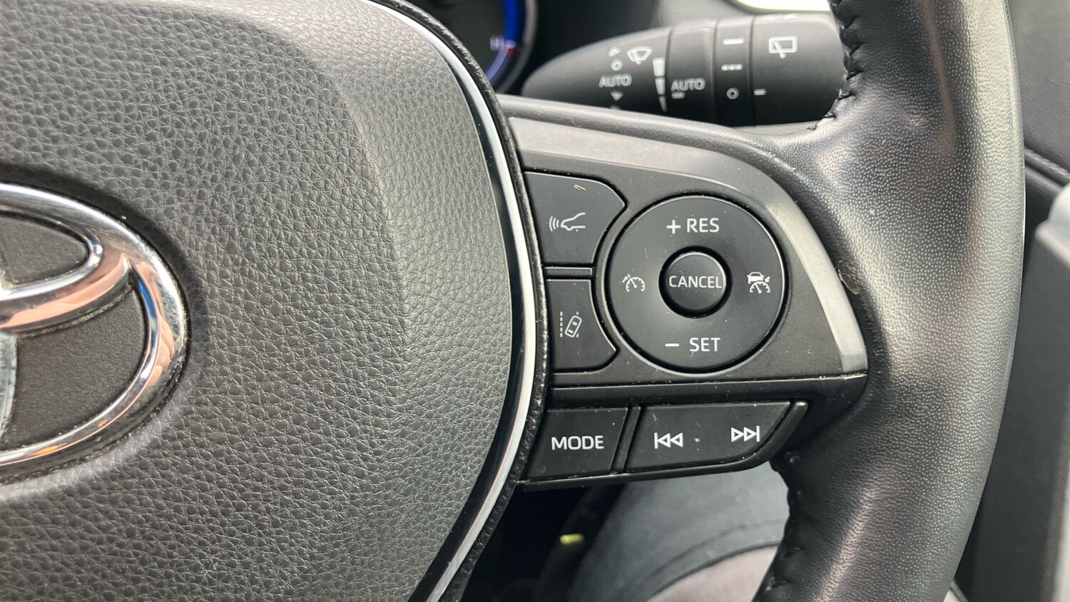 Used Toyota RAV4 2020 for sale - 77590310: Photo 43