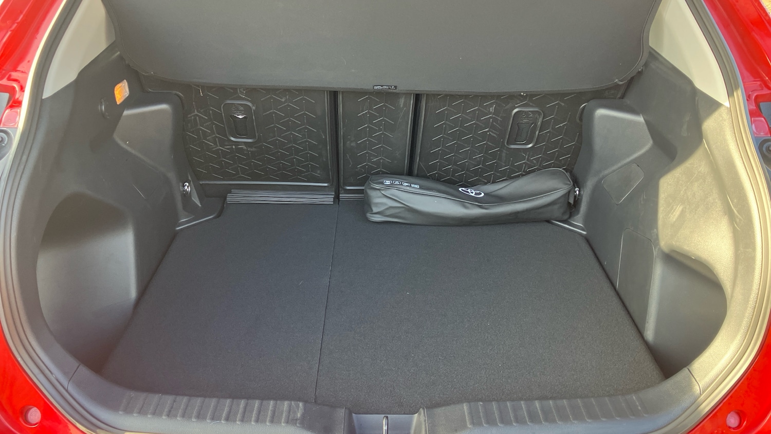 Used Toyota Yaris Cross 2023 for sale - 77434539: Photo 14