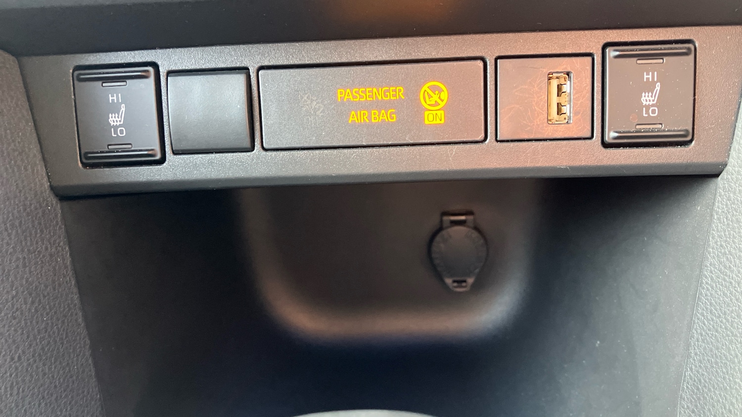 Used Toyota Yaris Cross 2023 for sale - 77434539: Photo 36