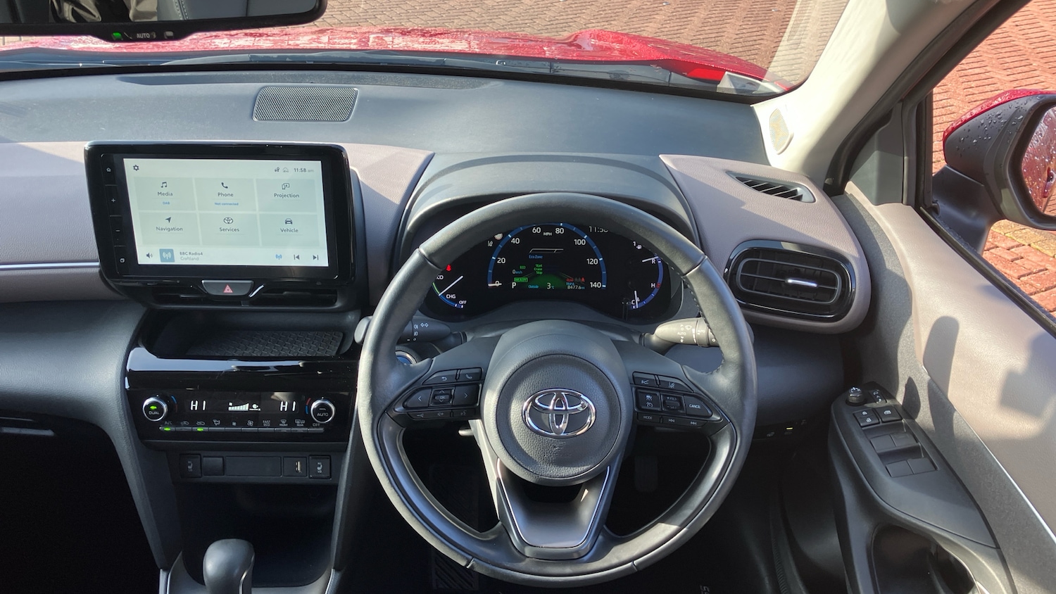 Used Toyota Yaris Cross 2023 for sale - 77434539: Photo 6