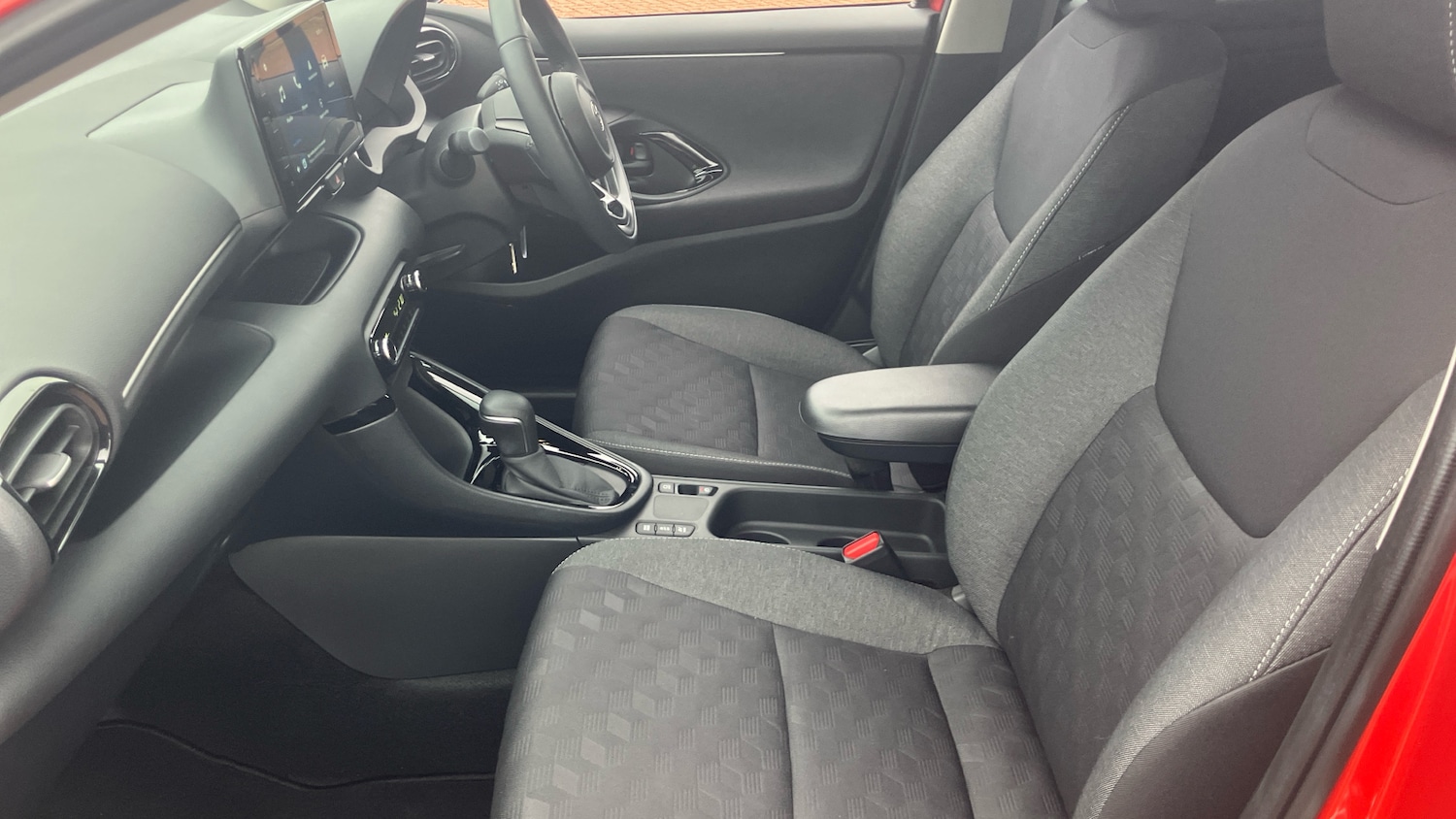 Used Toyota Yaris 2024 for sale - 76779218: Photo 10