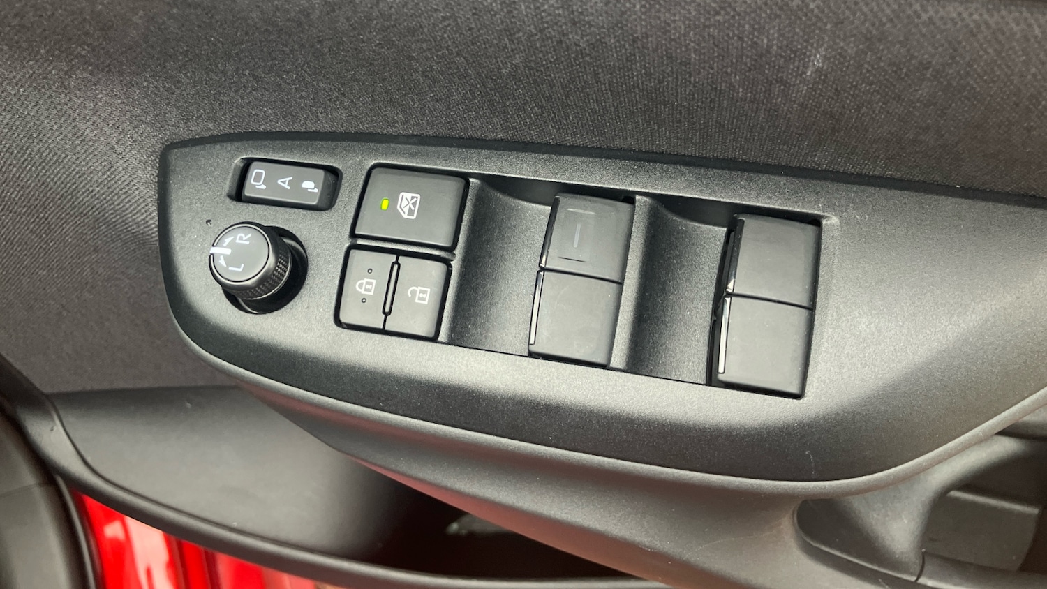 Used Toyota Yaris 2024 for sale - 76779218: Photo 40