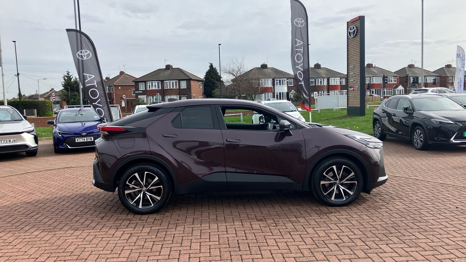 Used Toyota C-HR 2024 for sale - 77983886: Photo 32