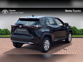 Used Toyota Yaris Cross 2024 for sale - 78802119: Photo