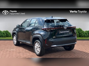Used Toyota Yaris Cross 2024 for sale - 78802119: Photo