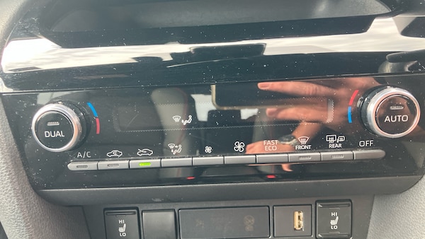Used Toyota Yaris Cross 2023 for sale - 76196313: Photo 37