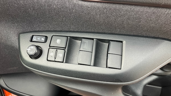 Used Toyota Yaris Cross 2023 for sale - 76196313: Photo 42