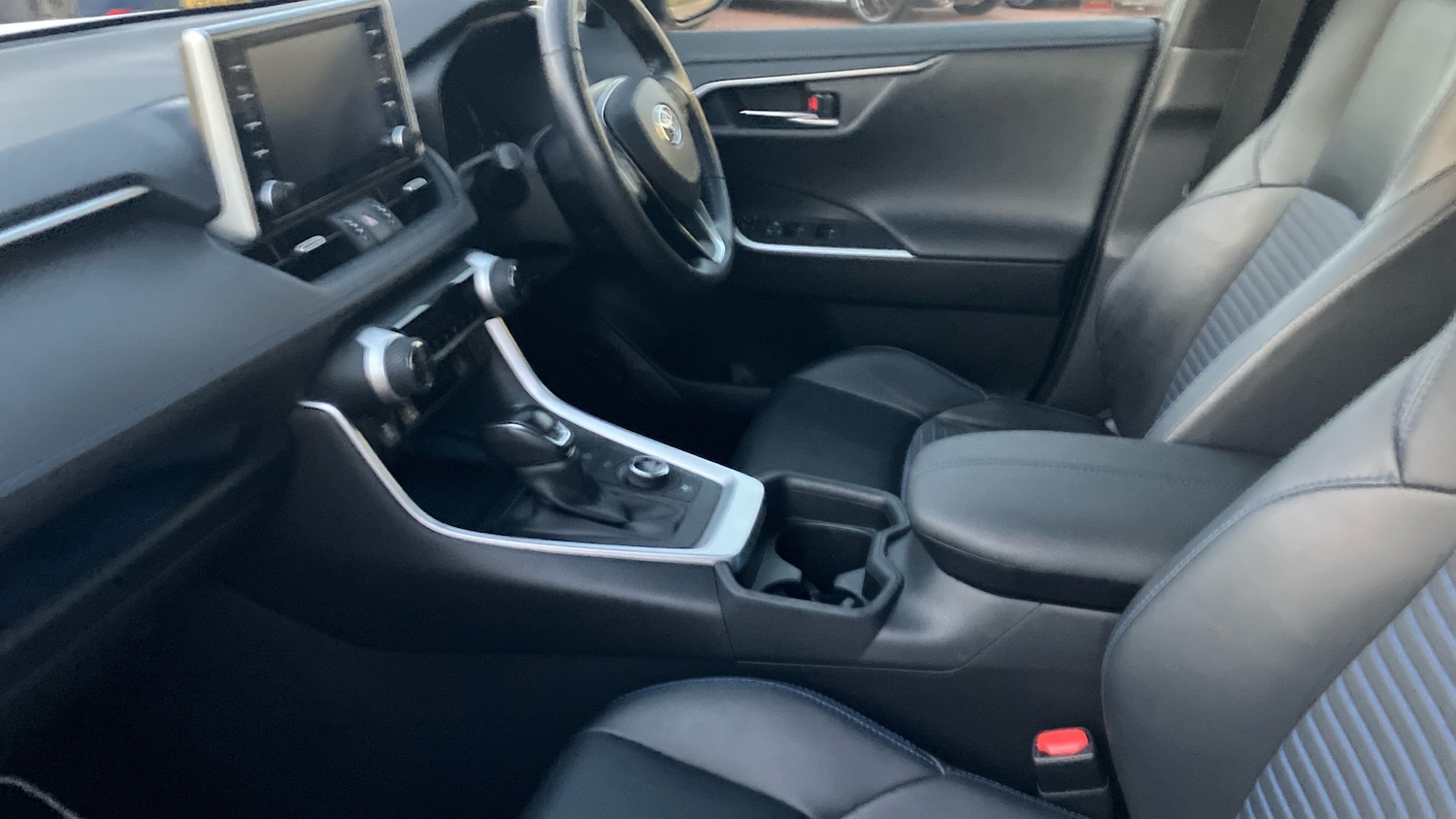 Used Toyota RAV4 2020 for sale - 77225672: Photo 10