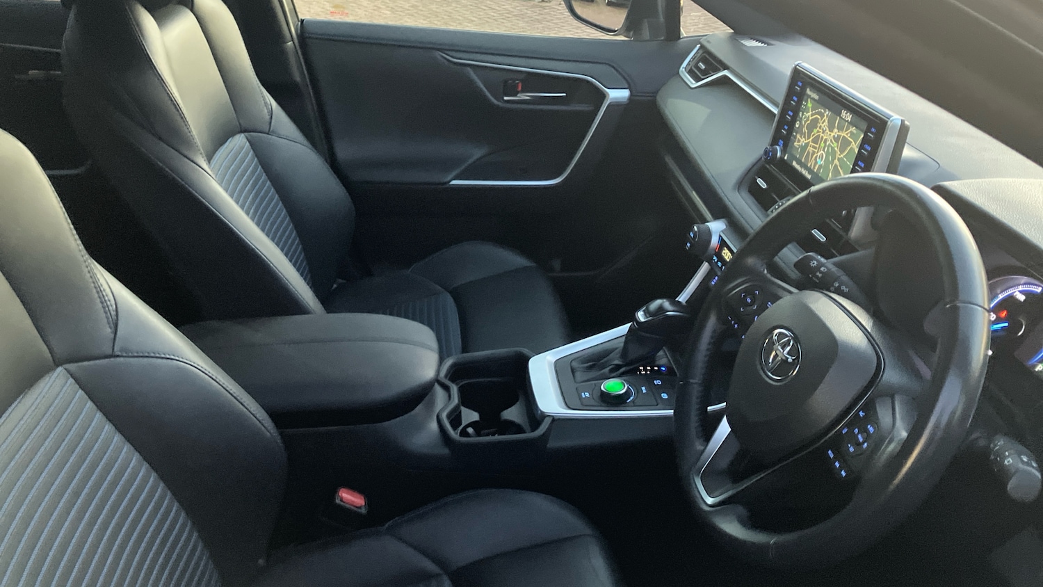 Used Toyota RAV4 2020 for sale - 77225672: Photo 11