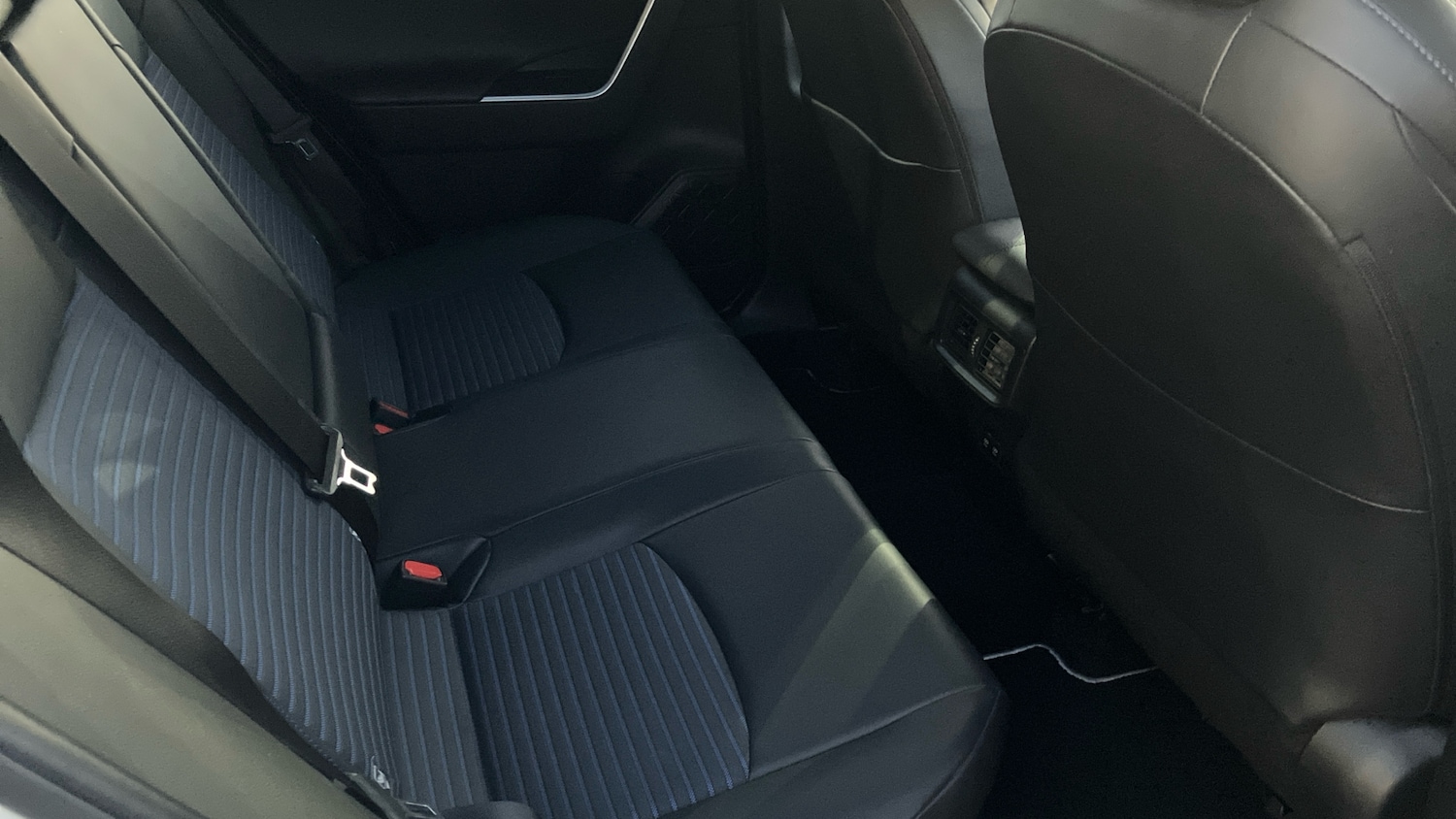 Used Toyota RAV4 2020 for sale - 77225672: Photo 12