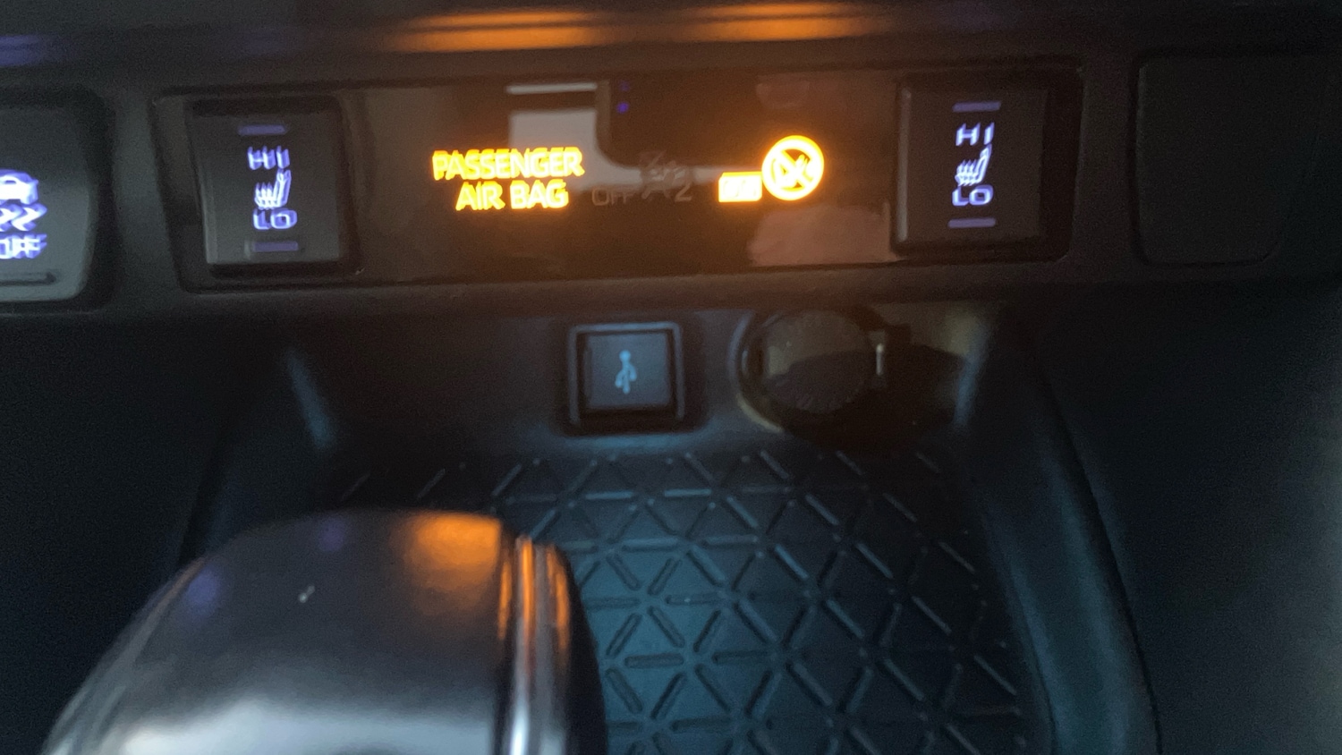 Used Toyota RAV4 2020 for sale - 77225672: Photo 38