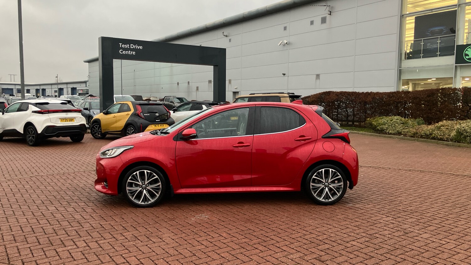 Used Toyota Yaris 2023 for sale - 77366048: Photo 17