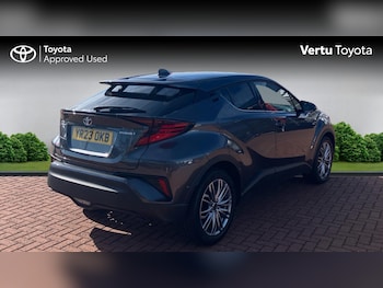 Used Toyota C-HR 2023 for sale - 76114821: Photo 2