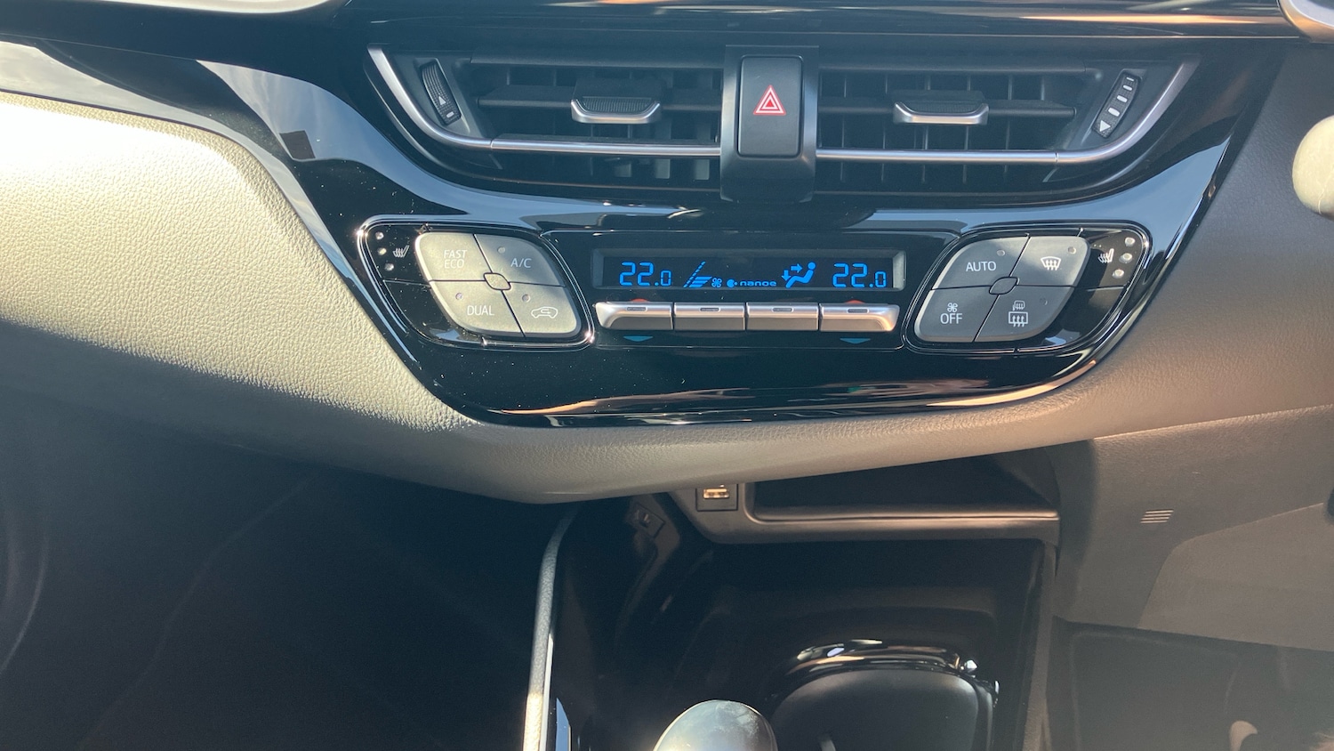 Used Toyota C-HR 2023 for sale - 76114821: Photo 41