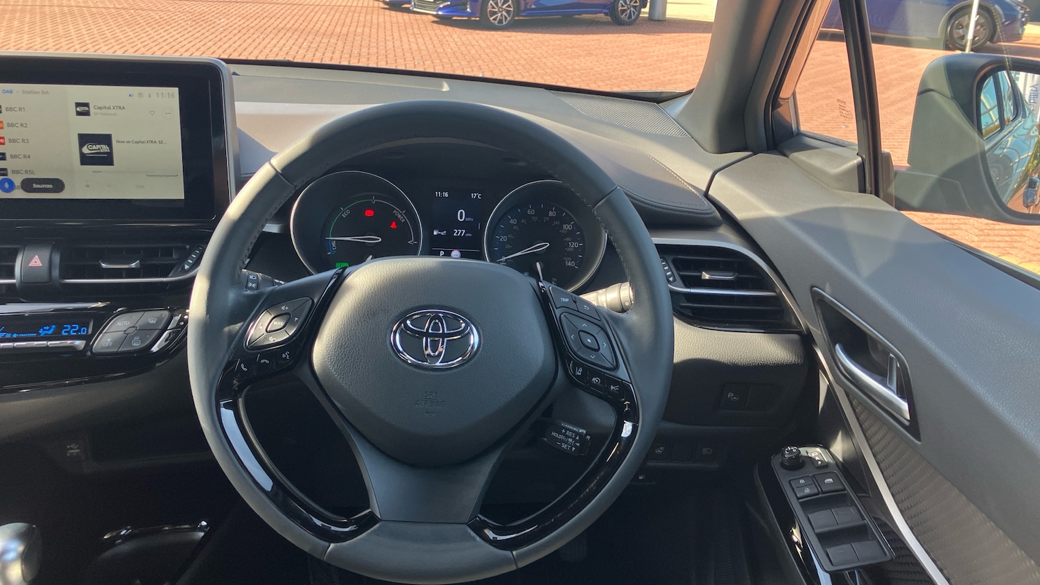 Used Toyota C-HR 2023 for sale - 76114821: Photo 8