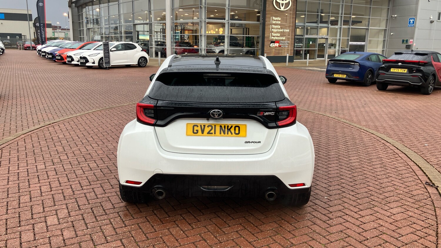 Used Toyota Yaris 2021 for sale - 77720940: Photo 32