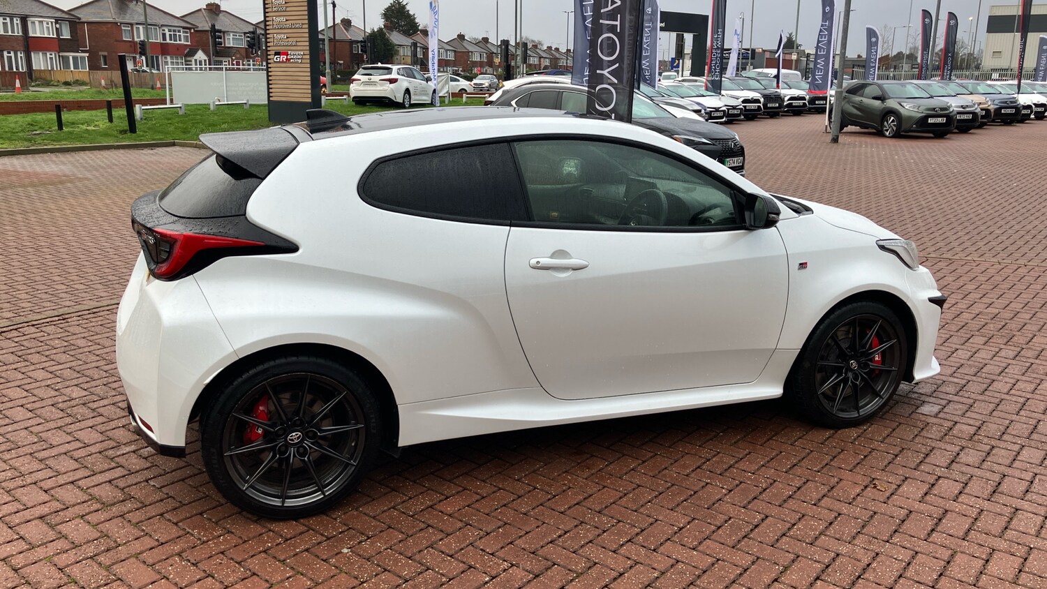 Used Toyota Yaris 2021 for sale - 77720940: Photo 33