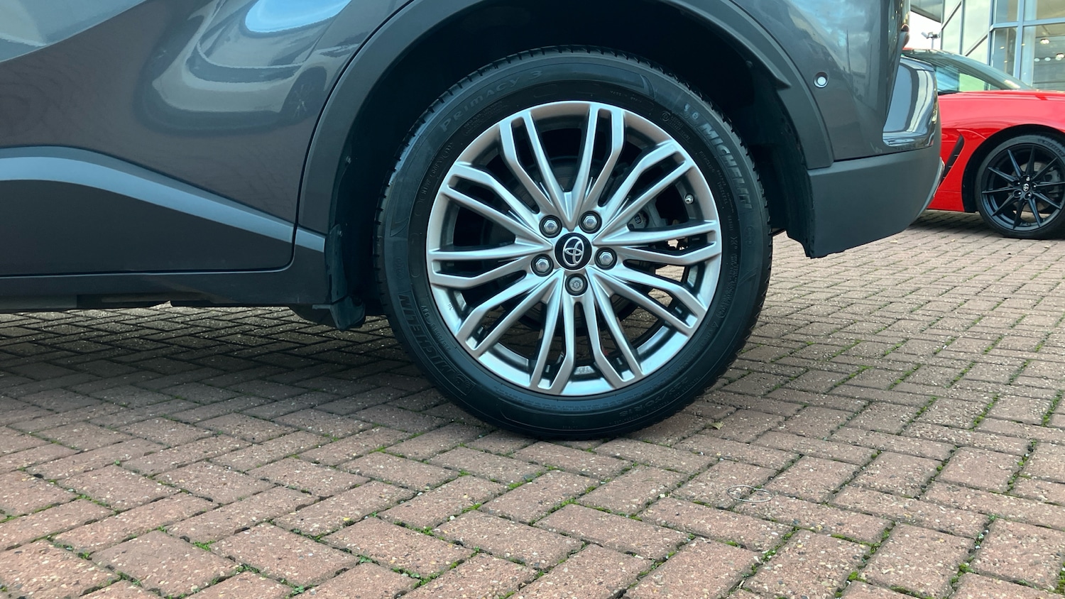 Used Toyota C-HR 2023 for sale - 76518435: Photo 18